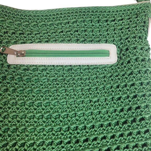 Luxy Green Crochet Shoulder Bag With Zipper Accents - Handmade Boho Style - Picture 8 of 12